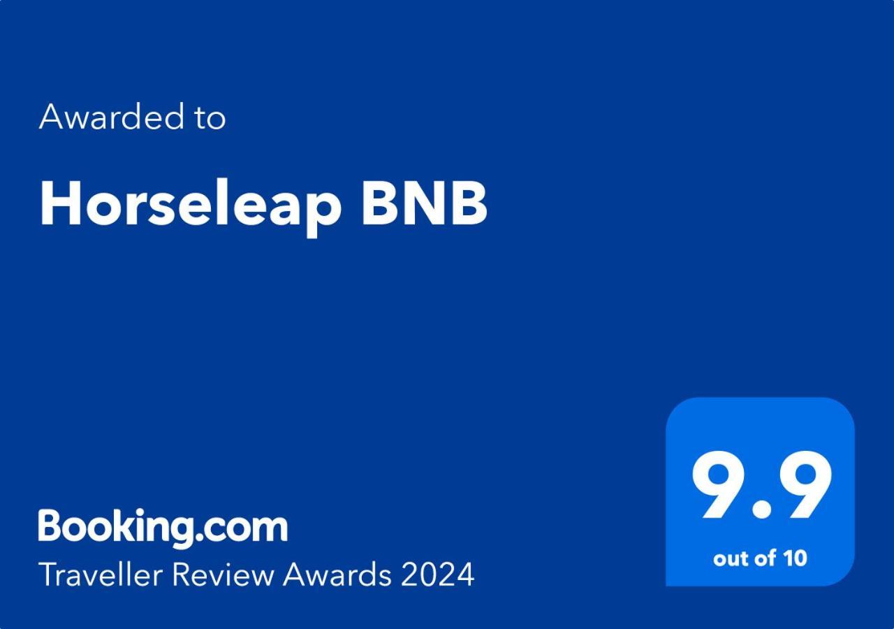 Horseleap Bnb Moate Bagian luar foto